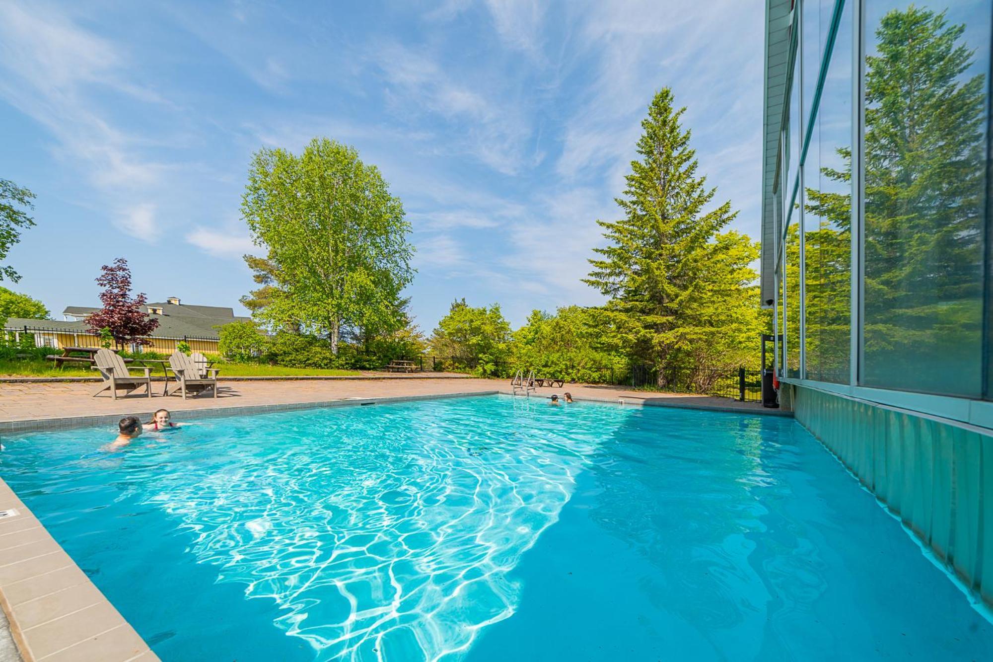 Horseshoe Valley Suites - The Aurora Shanty Bay Zewnętrze zdjęcie
